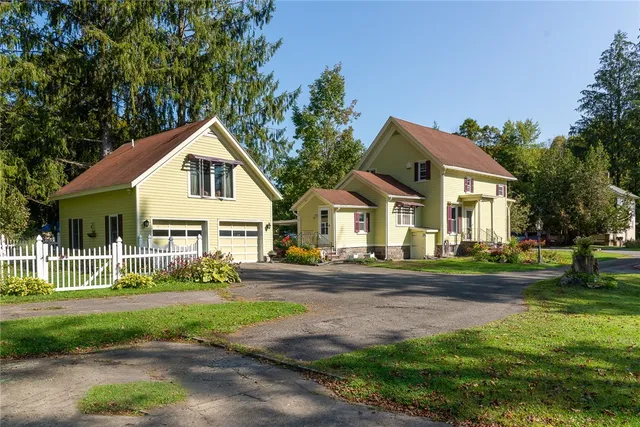 $499,000 | 191 Delaware Avenue, Andes, NY 13731