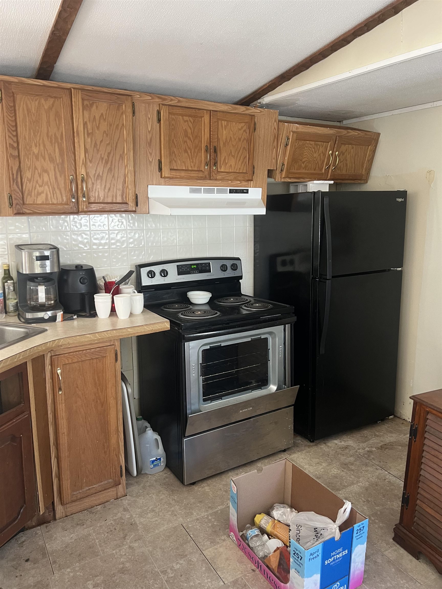 20 Old Henniker Road, Unit 15 Hillsborough, NH 03244 - Photo 4 of 11