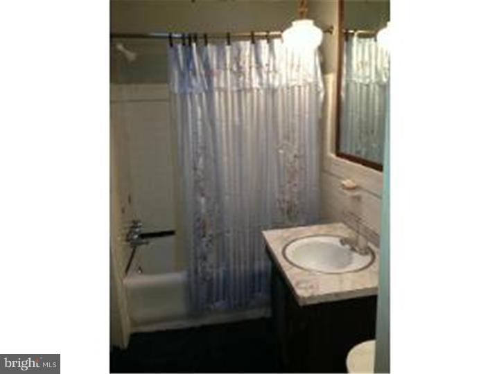 5626 Miriam Road Philadelphia, PA 19124 - Photo 14 of 18 Bathroom