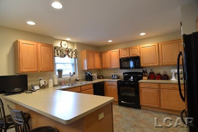 525 Ridge Lane Tecumseh, MI 49286 - Photo 7 of 37 31301301-6.JPG