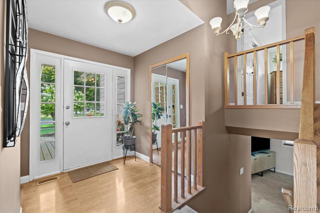 43168 Hanford Road Canton, MI 48187 - Photo 4 of 37