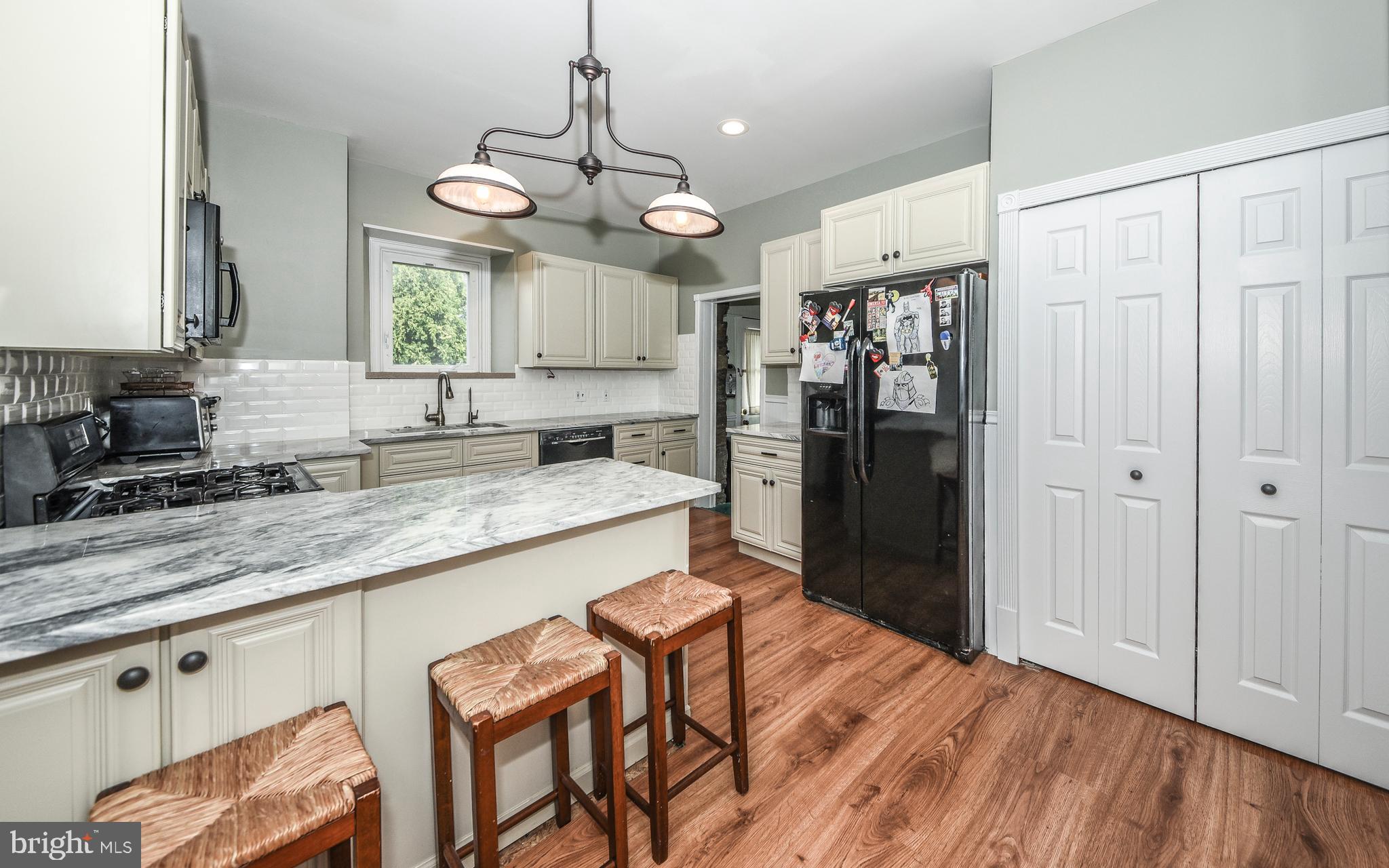 669 Wynkoop Avenue Huntingdon Valley, PA 19006 - Photo 10 of 36 Gallery Image 10