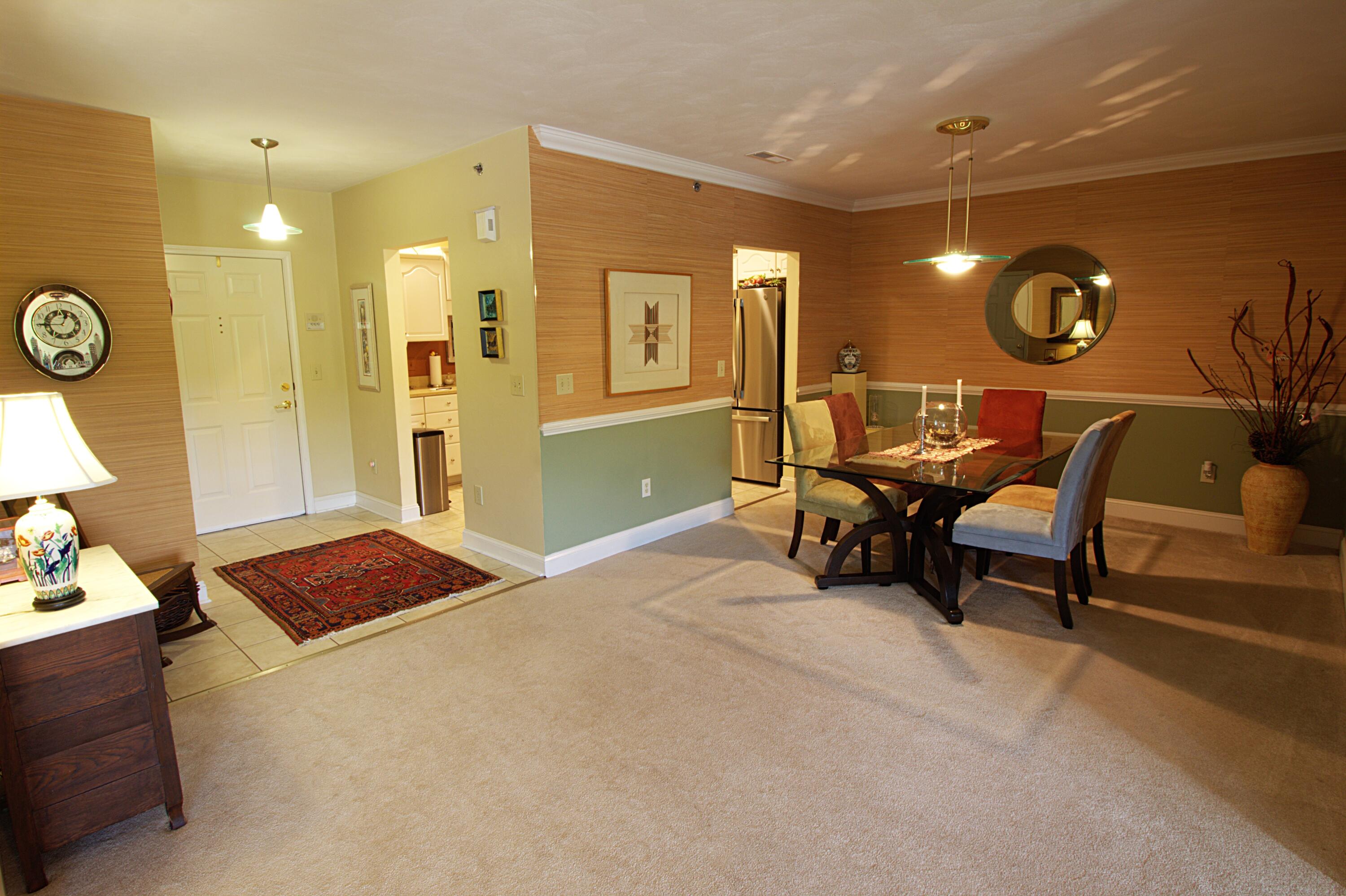 4444 Pheasant Ridge Road, Unit 204 Roanoke, VA 24014 - Photo 20 of 43 Dining Room V2