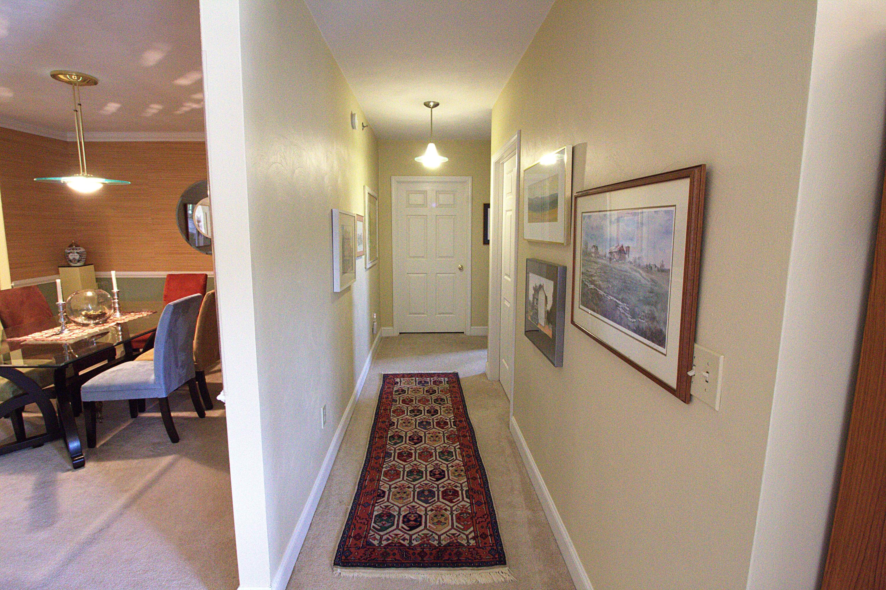 4444 Pheasant Ridge Road, Unit 204 Roanoke, VA 24014 - Photo 31 of 43 Hallway