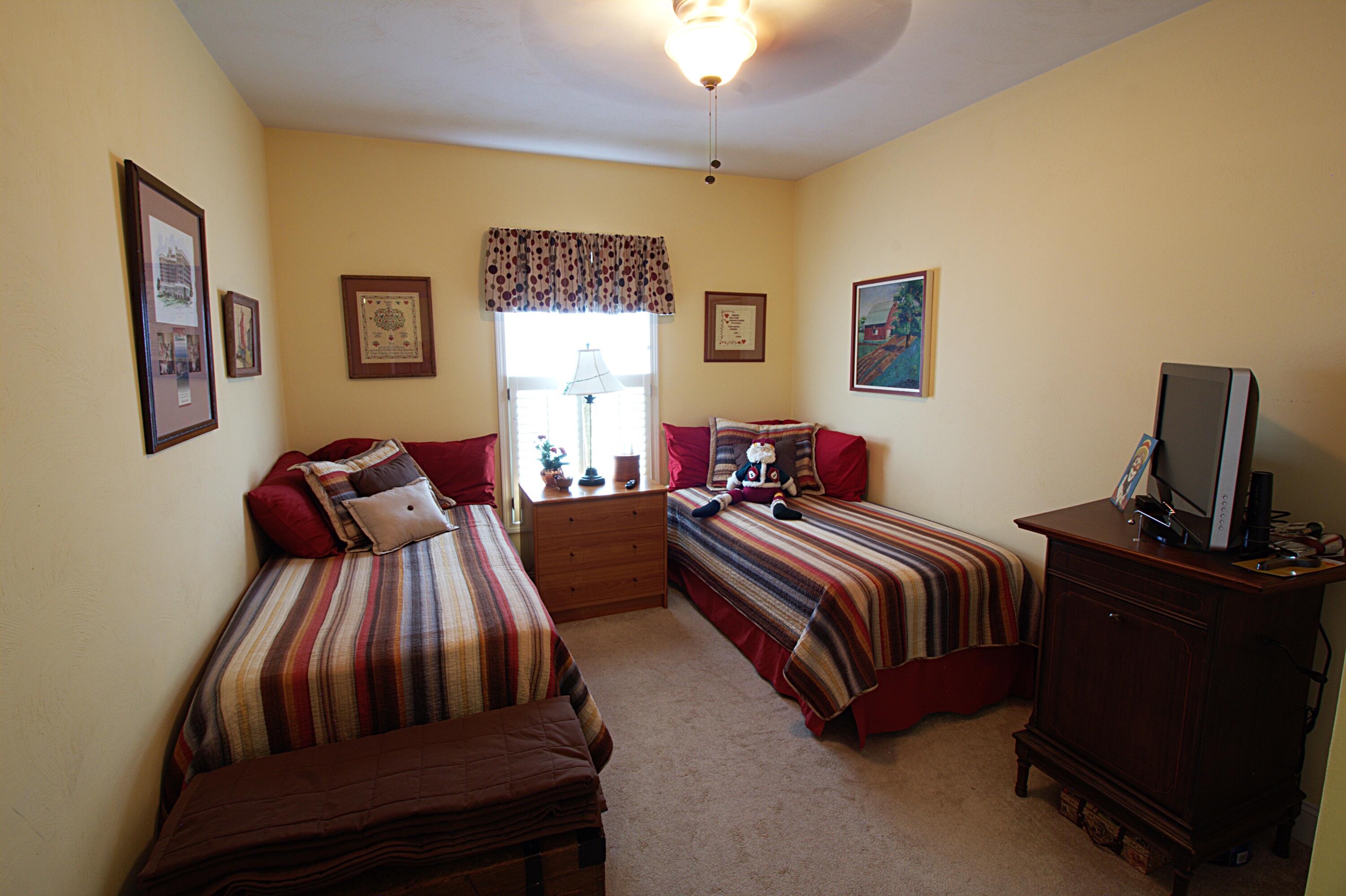 4444 Pheasant Ridge Road, Unit 204 Roanoke, VA 24014 - Photo 32 of 43 Bedroom 2
