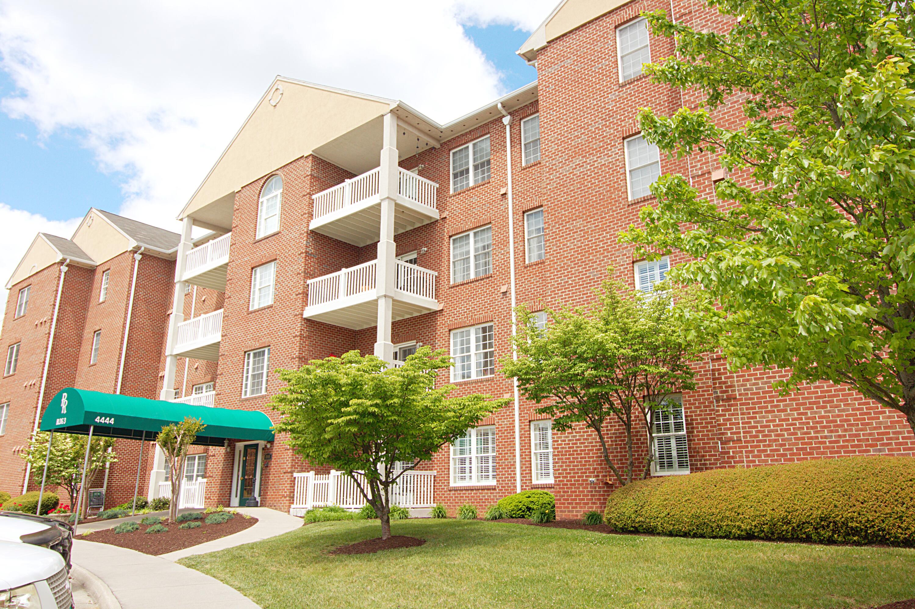4444 Pheasant Ridge Road, Unit 204 Roanoke, VA 24014 - Photo 8 of 43 Building 3 - 4444