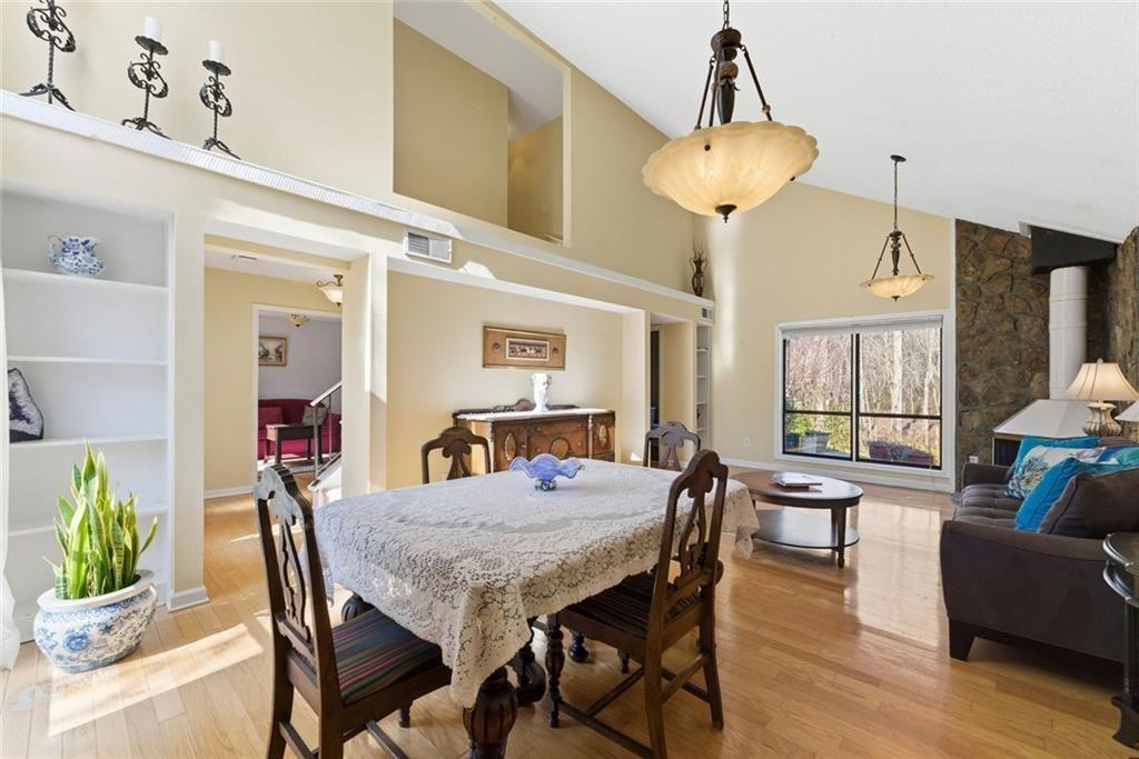 1358 Murdock Road Marietta, GA 30062 - Photo 10 of 30