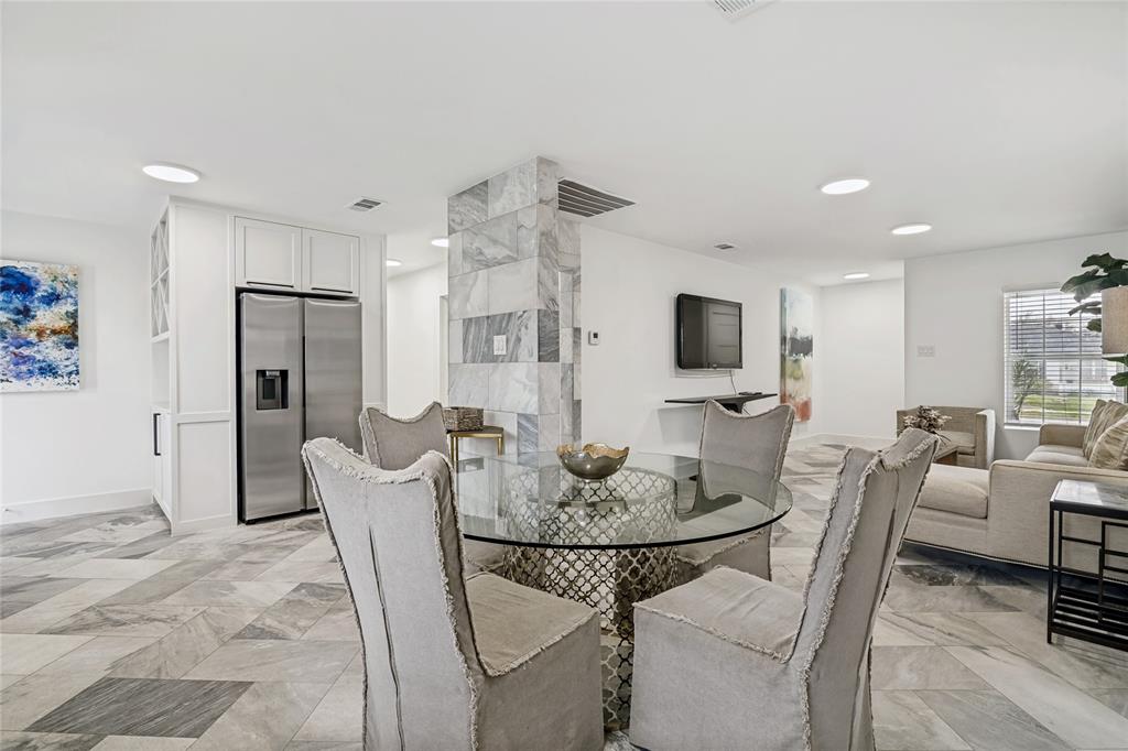 4419 Sexton Lane Dallas, TX 75229 - Photo 12 of 37