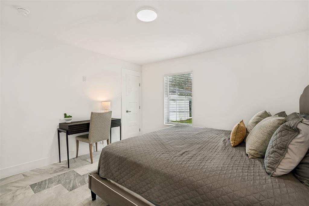 4419 Sexton Lane Dallas, TX 75229 - Photo 28 of 37