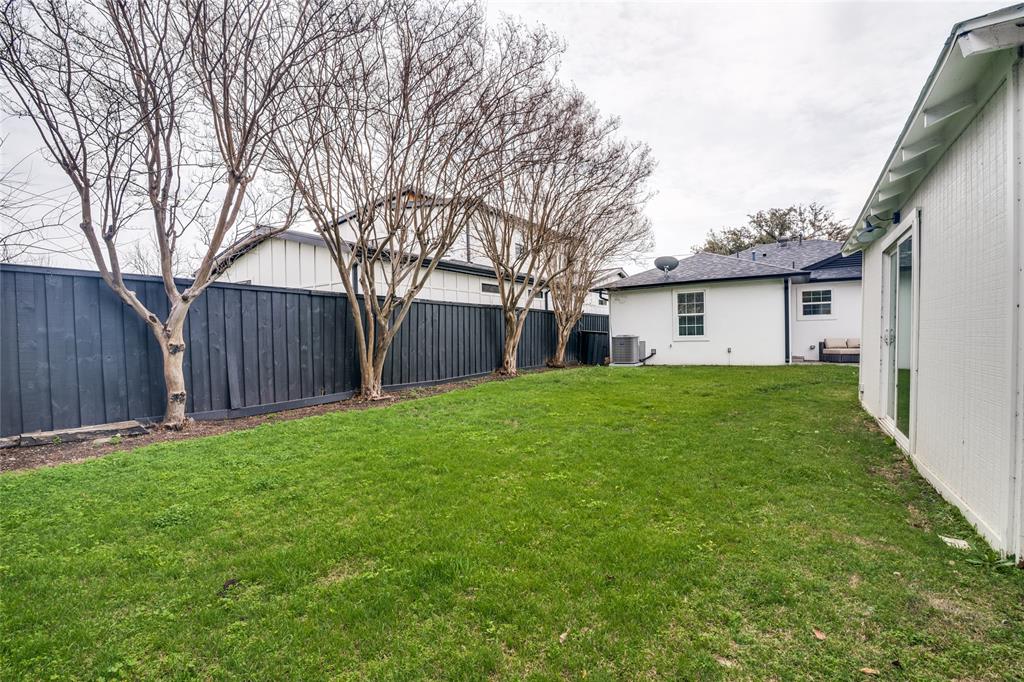 4419 Sexton Lane Dallas, TX 75229 - Photo 35 of 37