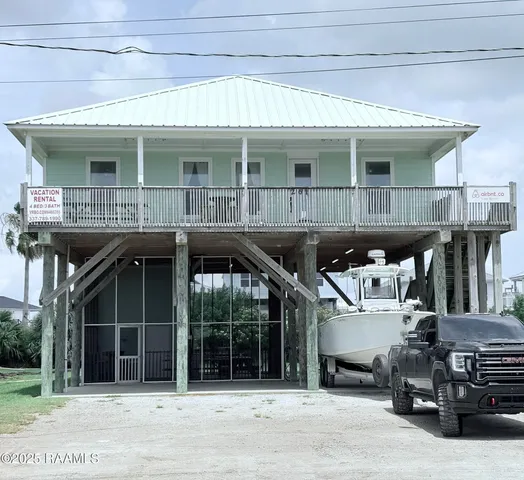 $439,000 | 261 Admiral Craik Drive, Grand Isle, LA 70358