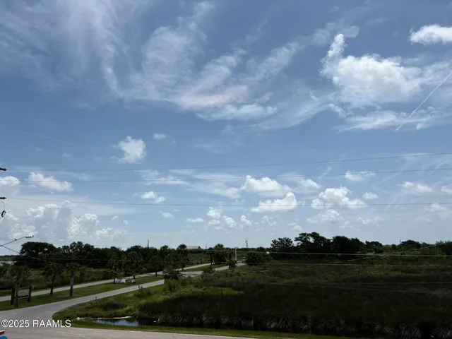 $439,000 | 261 Admiral Craik Drive, Grand Isle, LA 70358