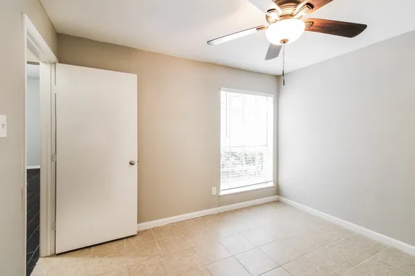 $1,985 | 3635 Lost Oak Drive, Spring, TX 77388