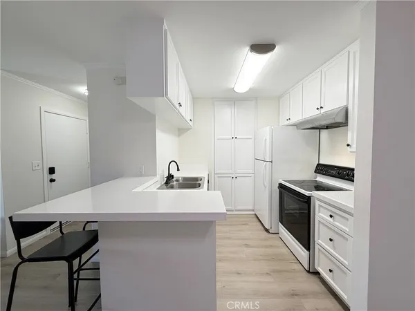 $2,700 | 806 Coriander Drive, Unit H, Torrance, CA 90502