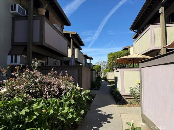 $2,700 | 806 Coriander Drive, Unit H, Torrance, CA 90502