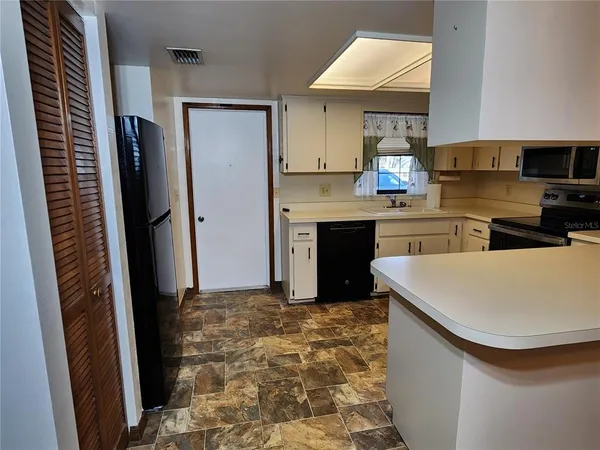 $132,500 | 3800 East Silver Springs Boulevard, Unit 8, Ocala, FL 34470