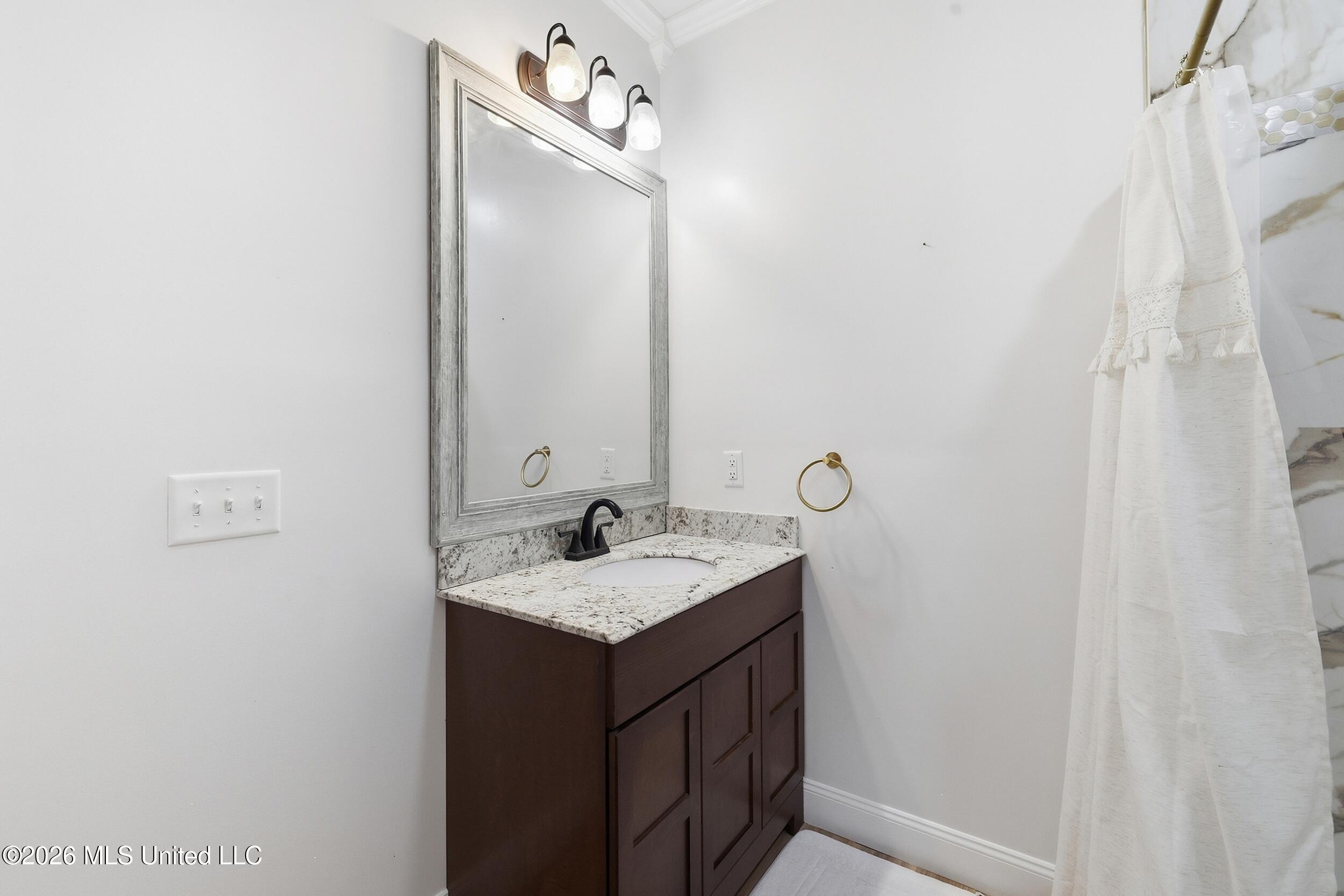 5110 Kiln Delisle Road Kiln, MS 39556 - Photo 64 of 88 Guest Suite Upstairs