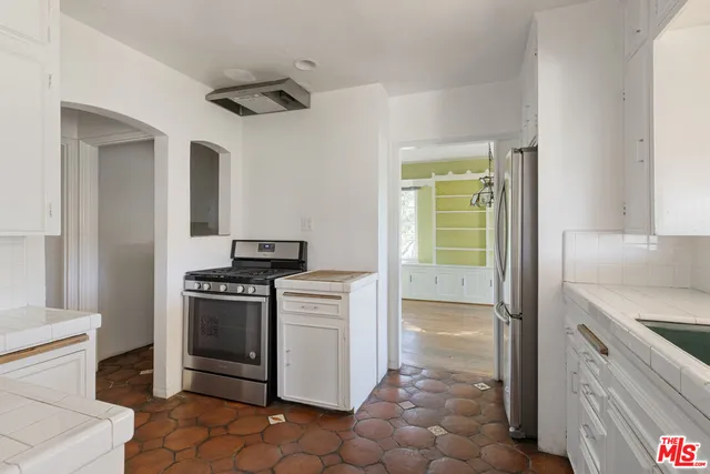 $1,495,000 | 3322 Charleston Way, Los Angeles, CA 90068