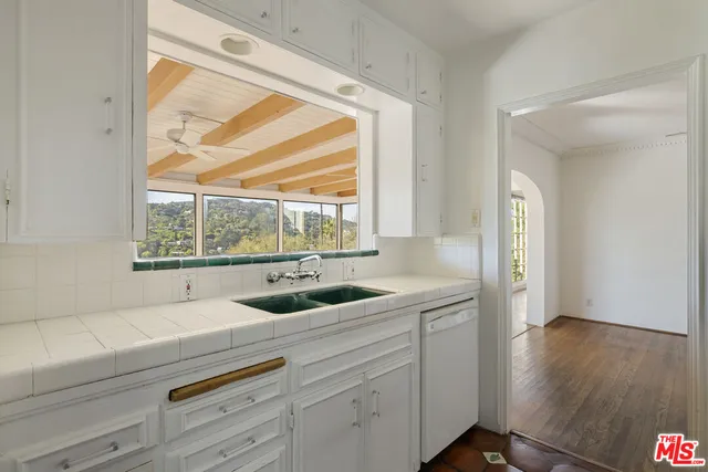 $1,495,000 | 3322 Charleston Way, Los Angeles, CA 90068