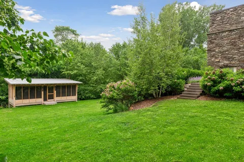 $3,795,000 | 20455 Park Place, Deephaven, MN 55331