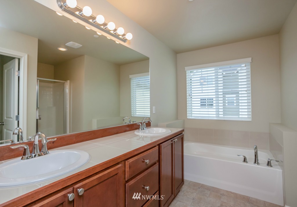 10711 Ross Road, Unit B Bothell, WA 98011 - Photo 8 of 19
