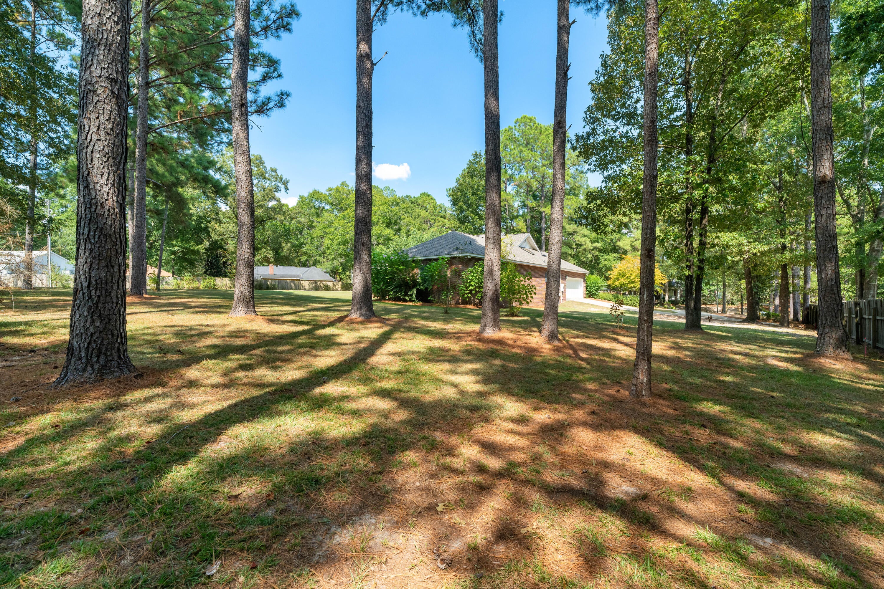 4 Woodleaf Street Hattiesburg, MS 39402 - Photo 37 of 42 Gallery Image 37