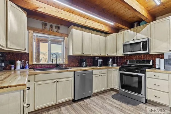 $515,000 | 699 Stephens Road, Challis, ID 83226