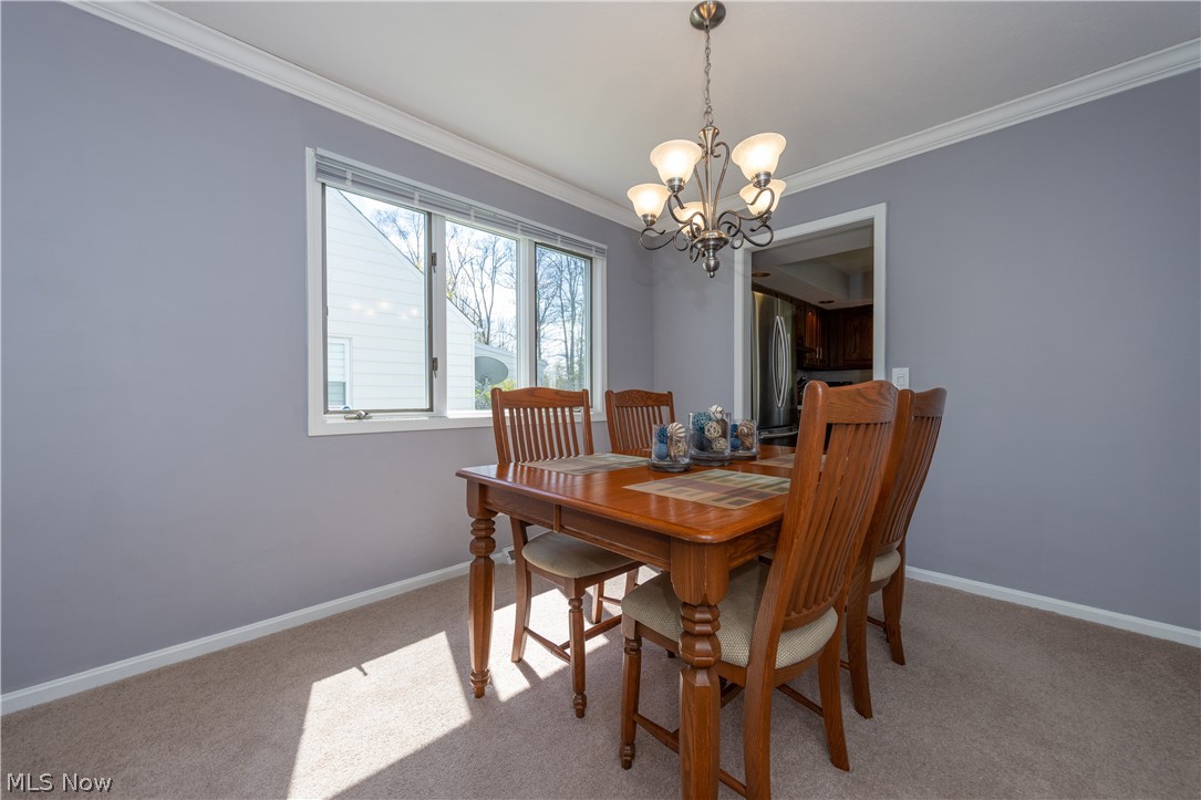 1092 Gordon Road Lyndhurst, OH 44124 - Photo 6 of 35