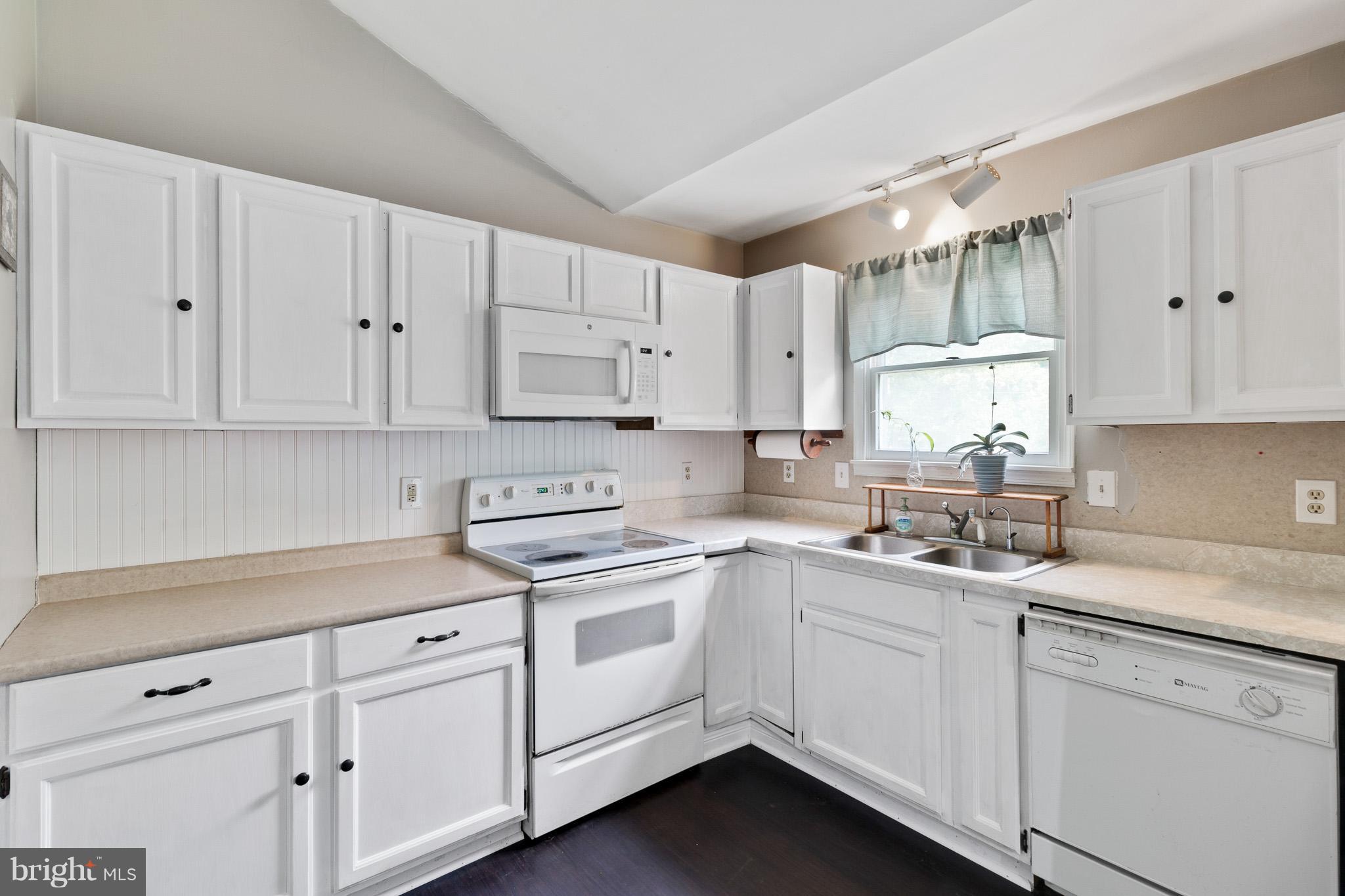 1332 Elk Forest Road Elkton, MD 21921 - Photo 16 of 20 Kitchen