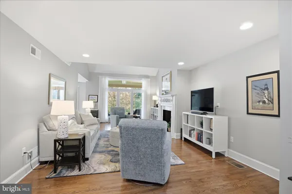 $399,900 | 61 Deer Ford Drive, Lancaster, PA 17601