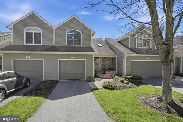 $399,900 | 61 Deer Ford Drive, Lancaster, PA 17601