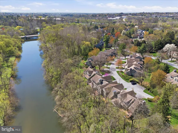 $399,900 | 61 Deer Ford Drive, Lancaster, PA 17601