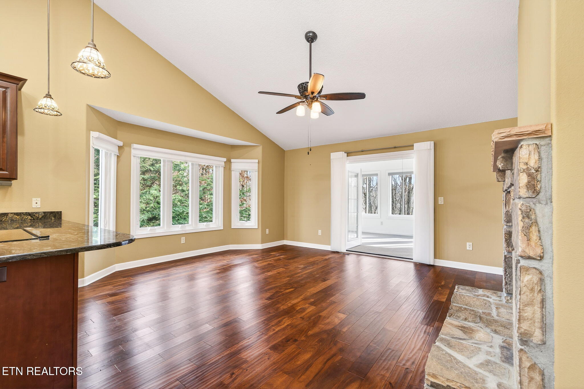 104 Hickory Ridge Lane Crossville, TN 38558 - Photo 12 of 36 Family Room (1)