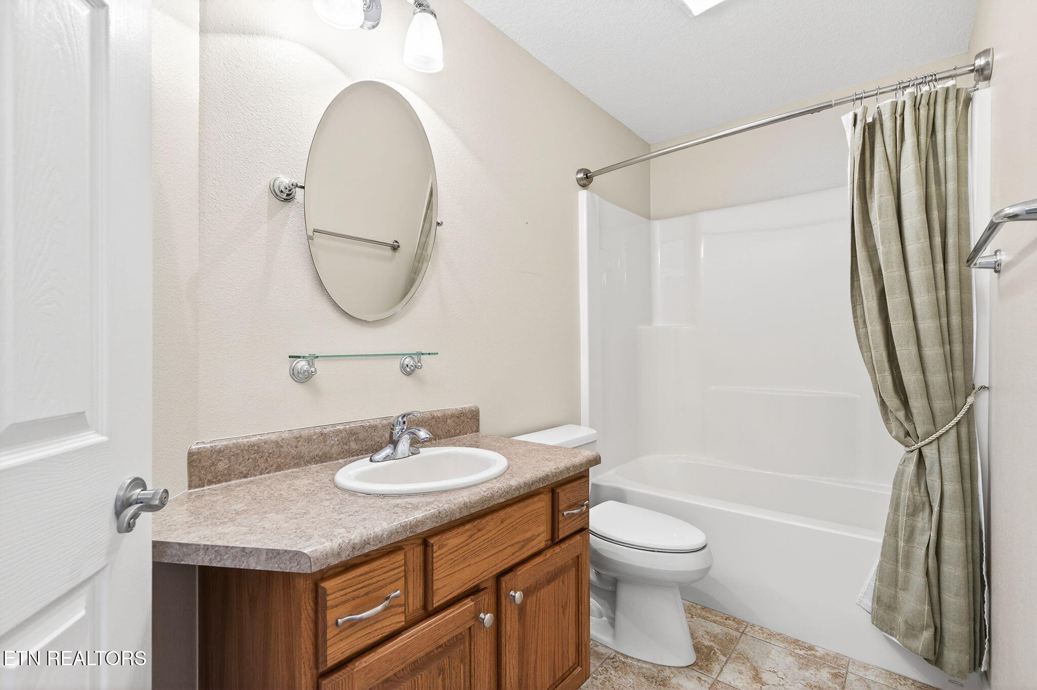 104 Hickory Ridge Lane Crossville, TN 38558 - Photo 28 of 36 Hall Bathroom