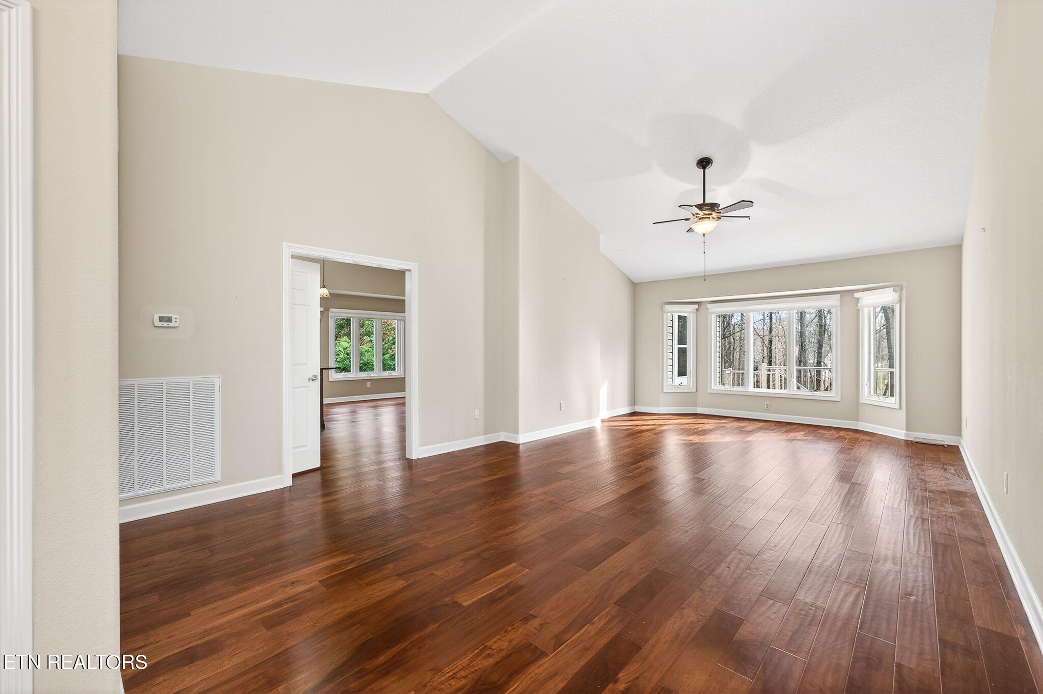 104 Hickory Ridge Lane Crossville, TN 38558 - Photo 3 of 36 Living Room (1)