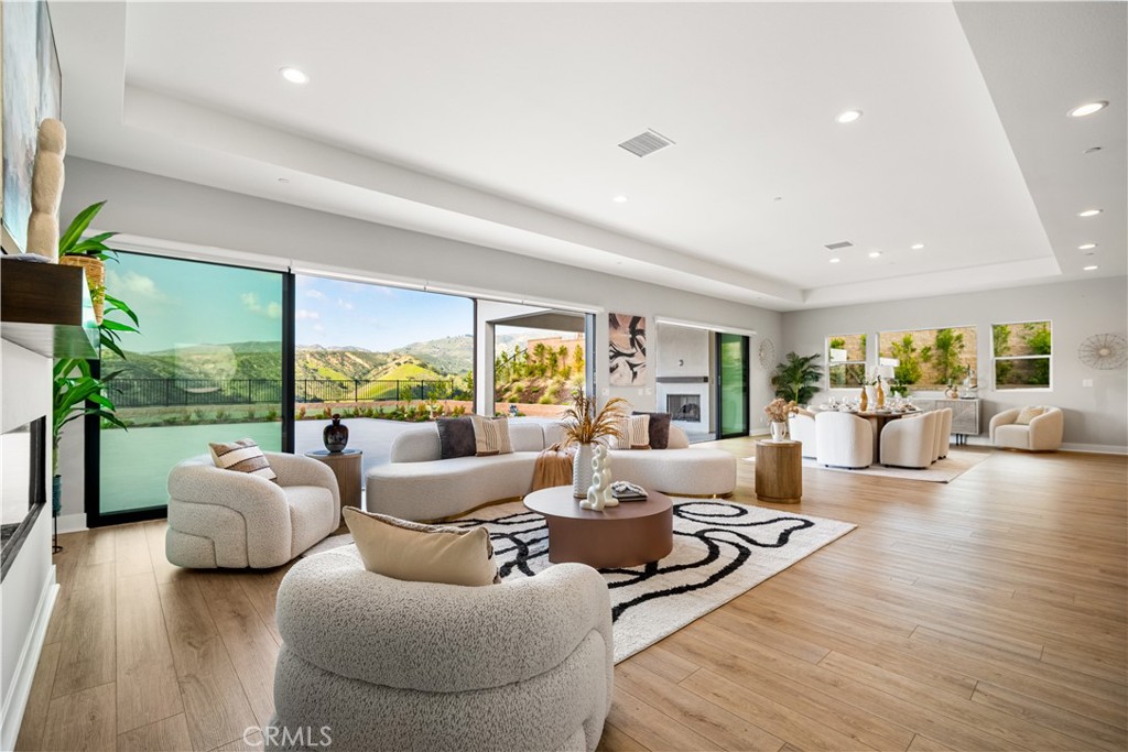 12043 Red Hawk Lane Porter Ranch, CA 91326 - Photo 38 of 55