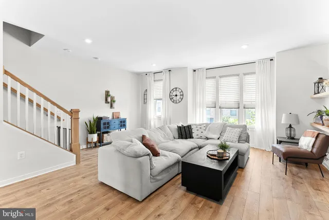 $715,000 | 308 Nebeiolo Terrace Southeast, Leesburg, VA 20175