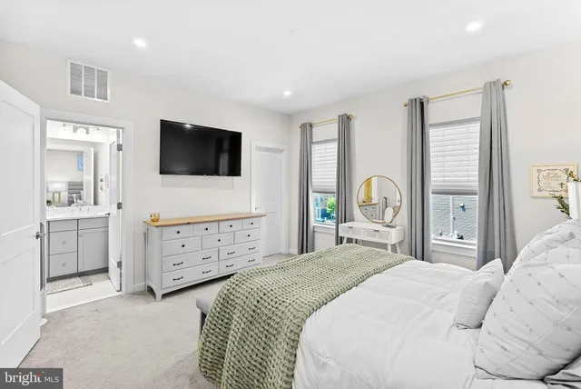 $715,000 | 308 Nebeiolo Terrace Southeast, Leesburg, VA 20175