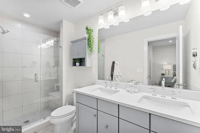 $715,000 | 308 Nebeiolo Terrace Southeast, Leesburg, VA 20175