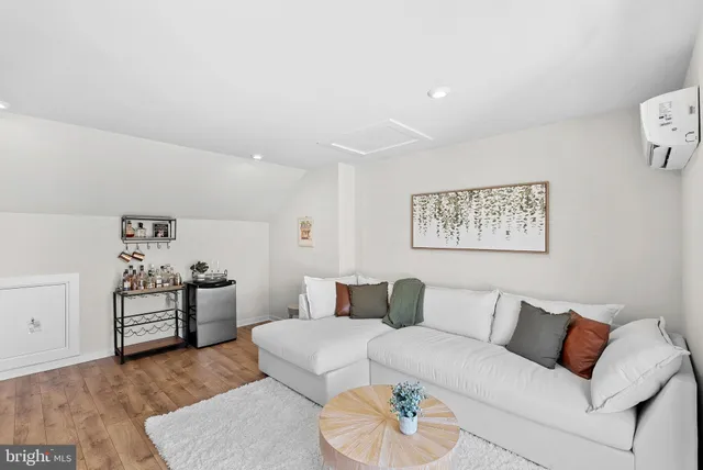 $715,000 | 308 Nebeiolo Terrace Southeast, Leesburg, VA 20175