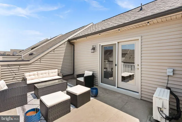 $715,000 | 308 Nebeiolo Terrace Southeast, Leesburg, VA 20175