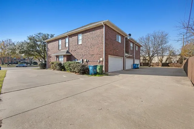 $2,600 | 121 Wildwood Court, Grapevine, TX 76051