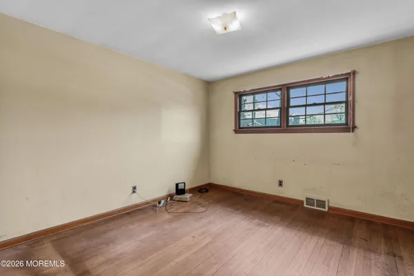 $500,000 | 45 Beechwood Terrace, Matawan, NJ 07747