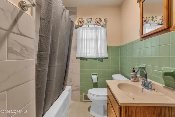 $500,000 | 45 Beechwood Terrace, Matawan, NJ 07747