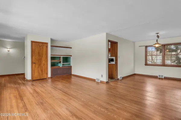 $500,000 | 45 Beechwood Terrace, Matawan, NJ 07747