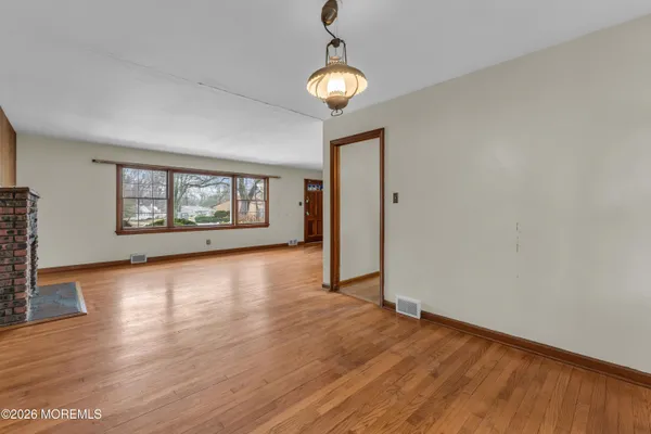 $500,000 | 45 Beechwood Terrace, Matawan, NJ 07747