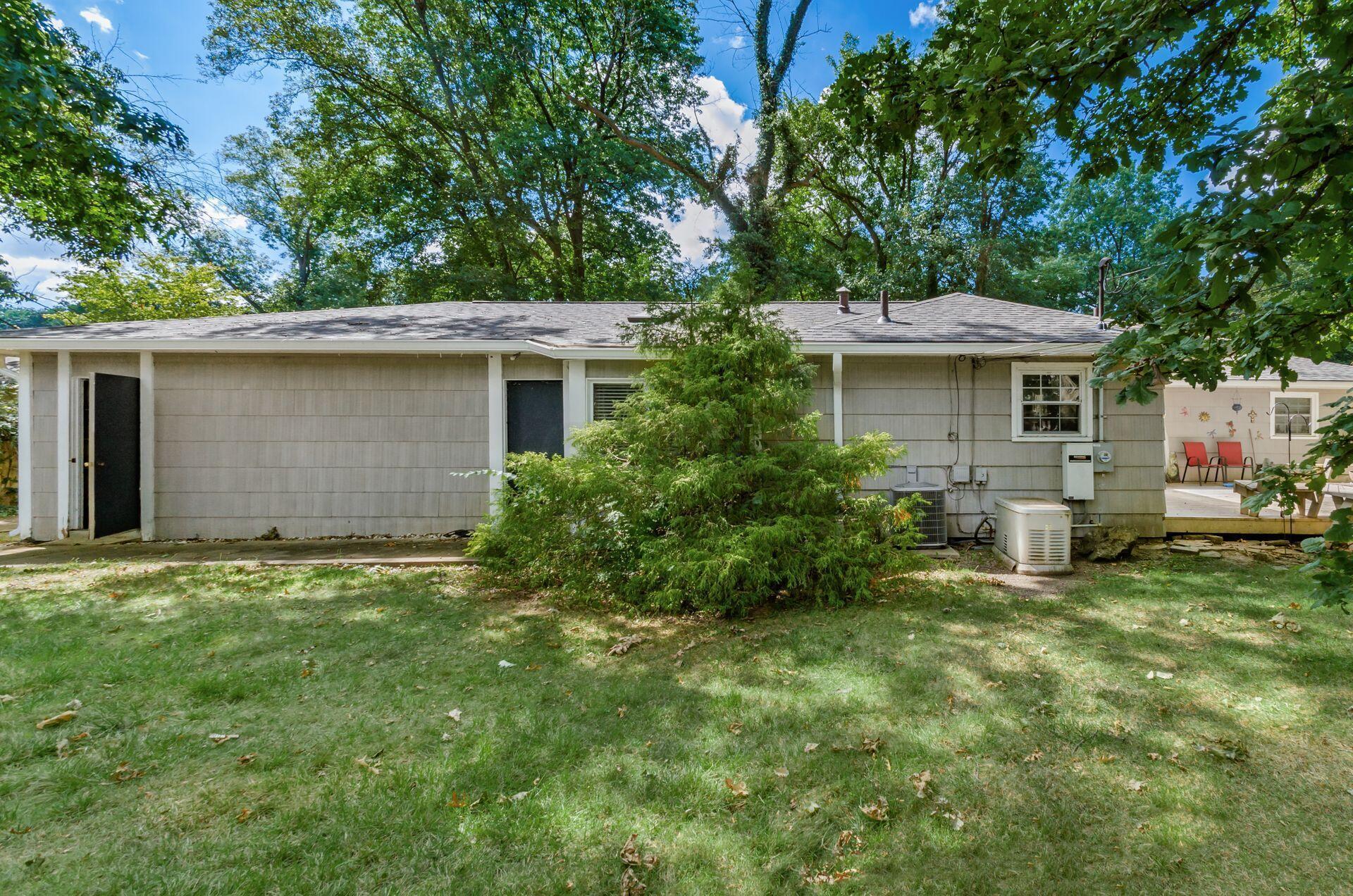 3086 Leeds Road Columbus, OH 43221 - Photo 15 of 47 022_f343_K 3086 Leeds Rd009-2