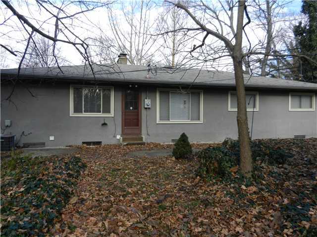 2567 Minerva Lake Road Columbus, OH 43231 - Photo 2 of 13