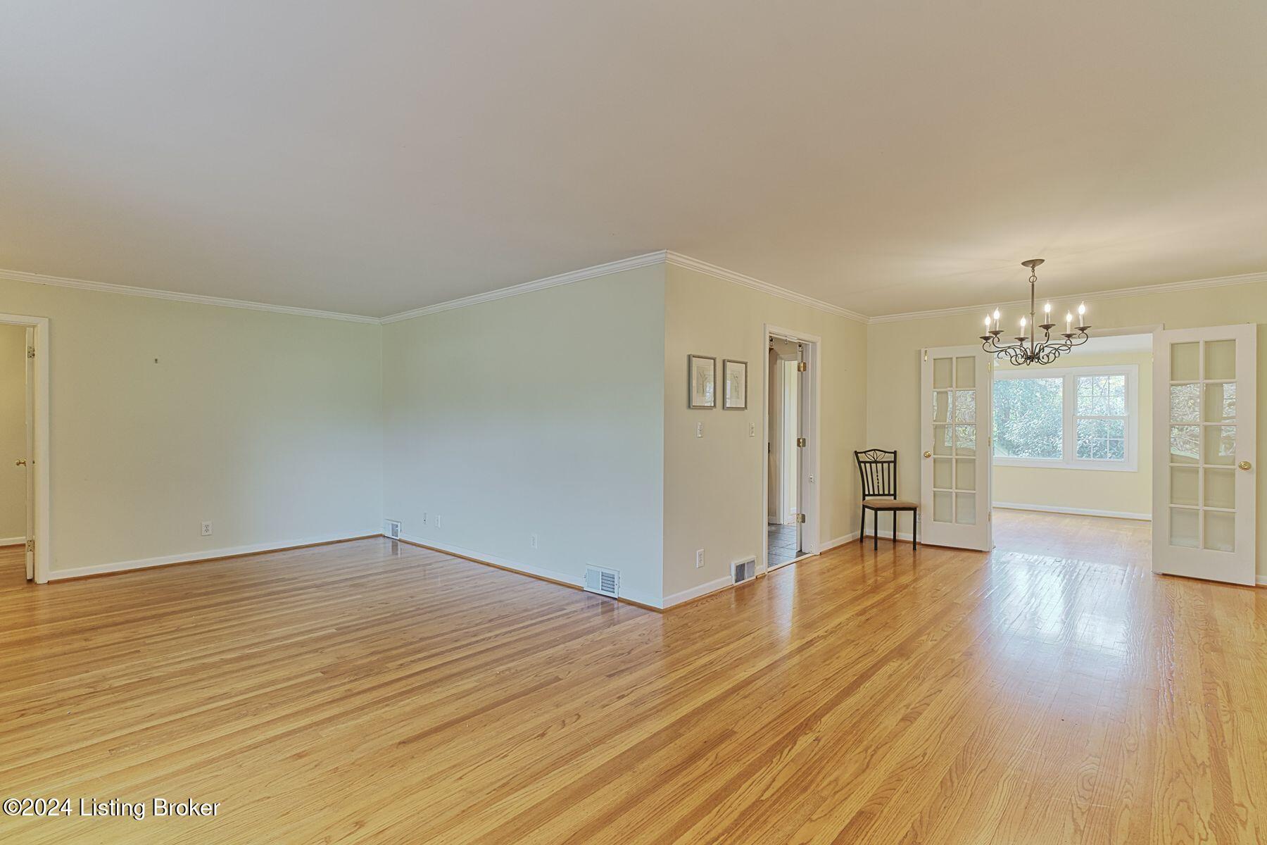 808 Huntington Road Louisville, KY 40207 - Photo 6 of 38 photo_online_006