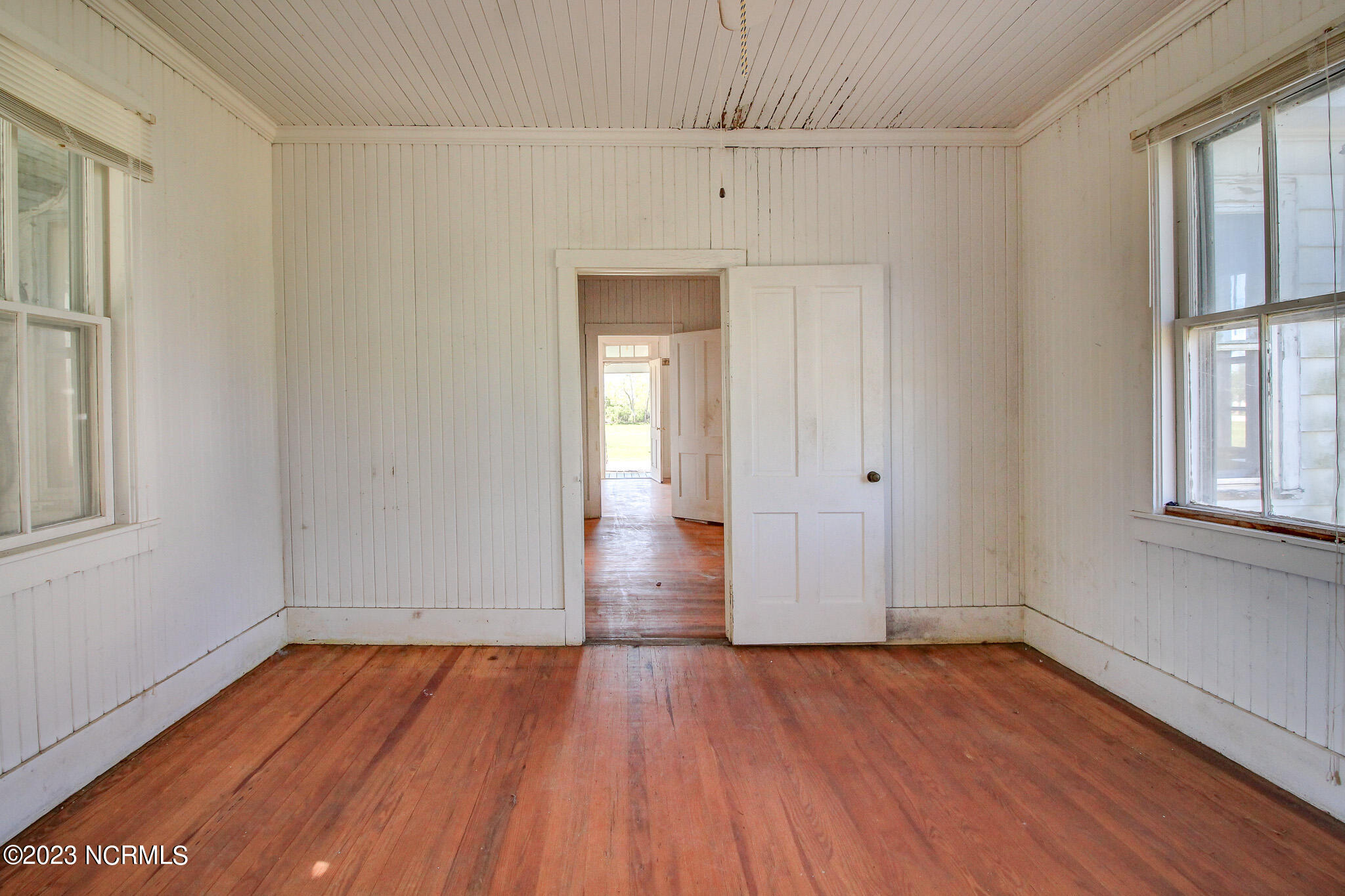 326 Community Road Davis, NC 28524 - Photo 21 of 26 Dining room